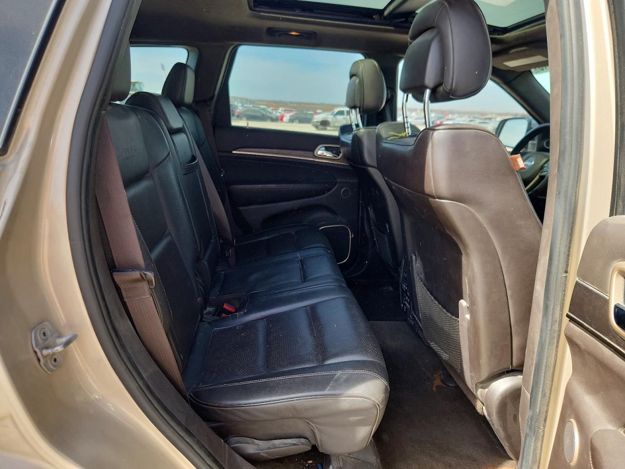 2014 JEEP GRAND CHEROKEE SUMMIT photo 31
