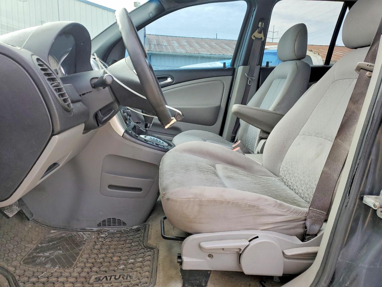 2006 SATURN VUE photo 13