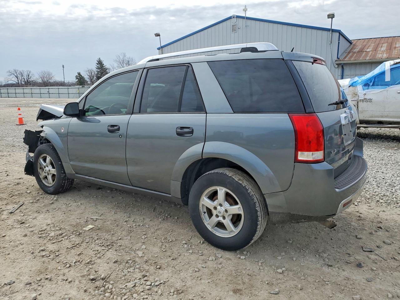 2006 SATURN VUE photo 3