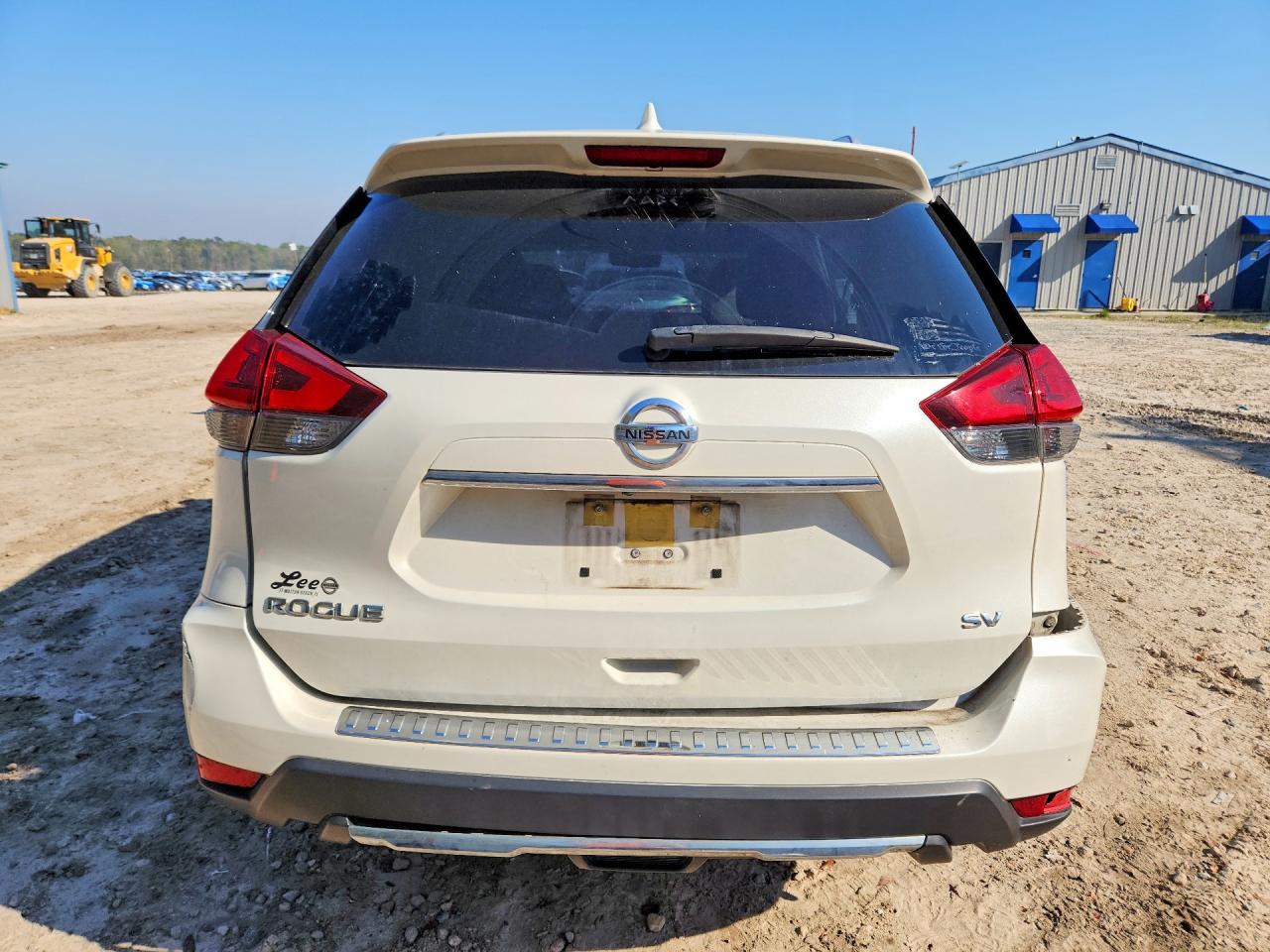 2018 NISSAN ROGUE SV photo 11