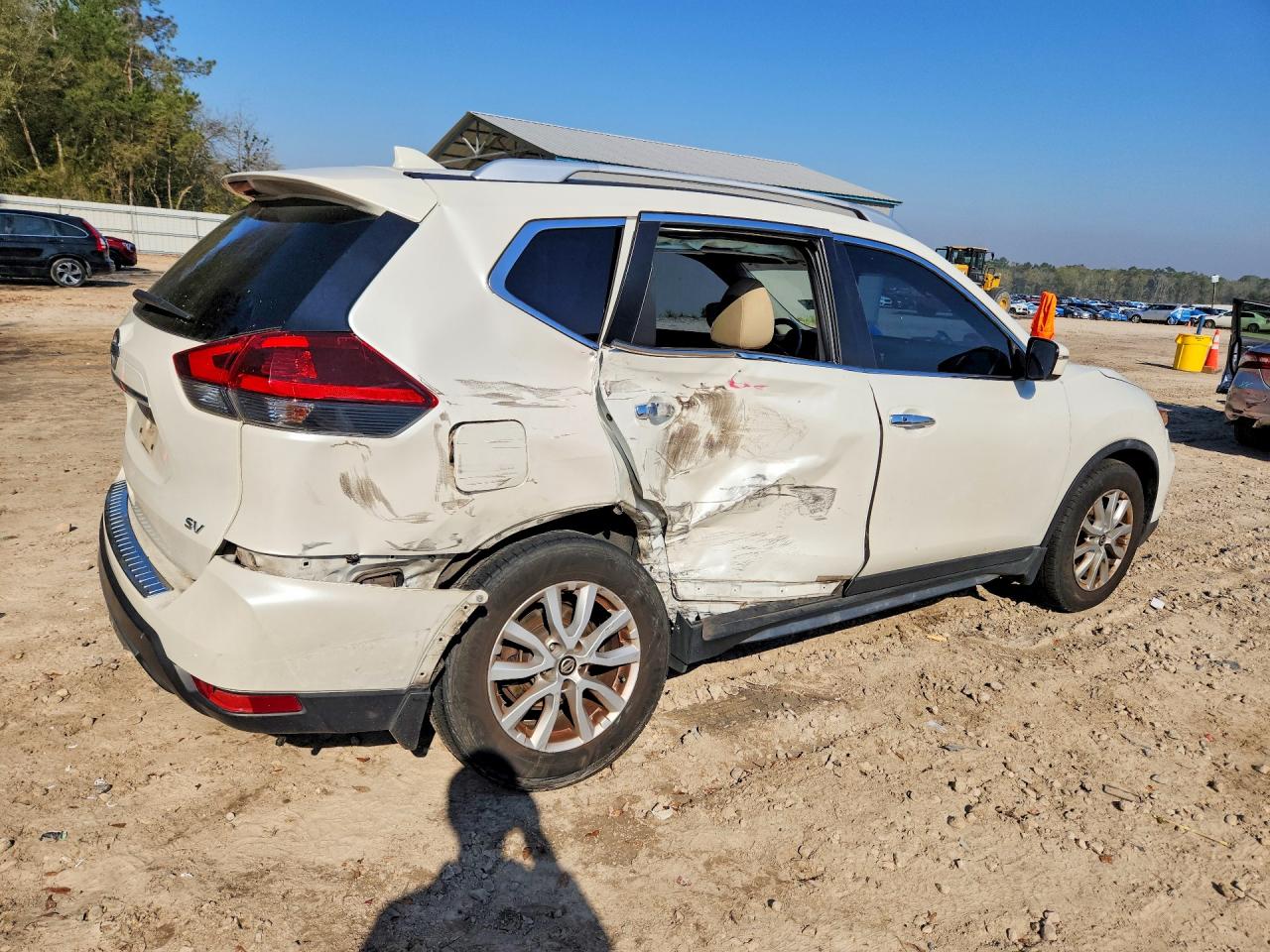 2018 NISSAN ROGUE SV photo 5