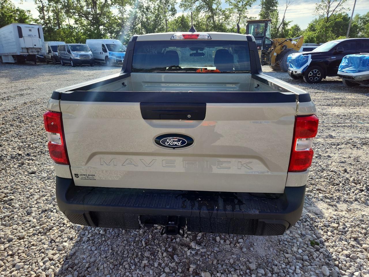 2025 FORD MAVERICK XLT photo 12