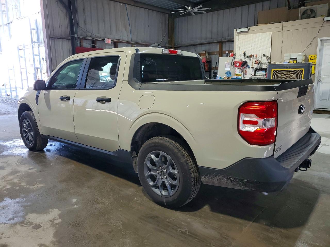2025 FORD MAVERICK XLT photo 3