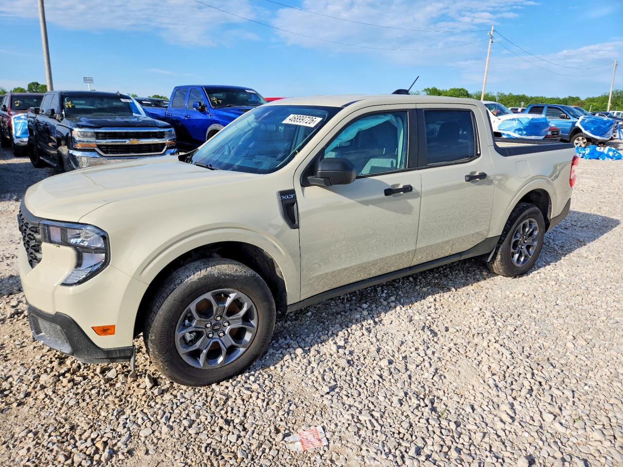 2025 FORD MAVERICK XLT photo 2
