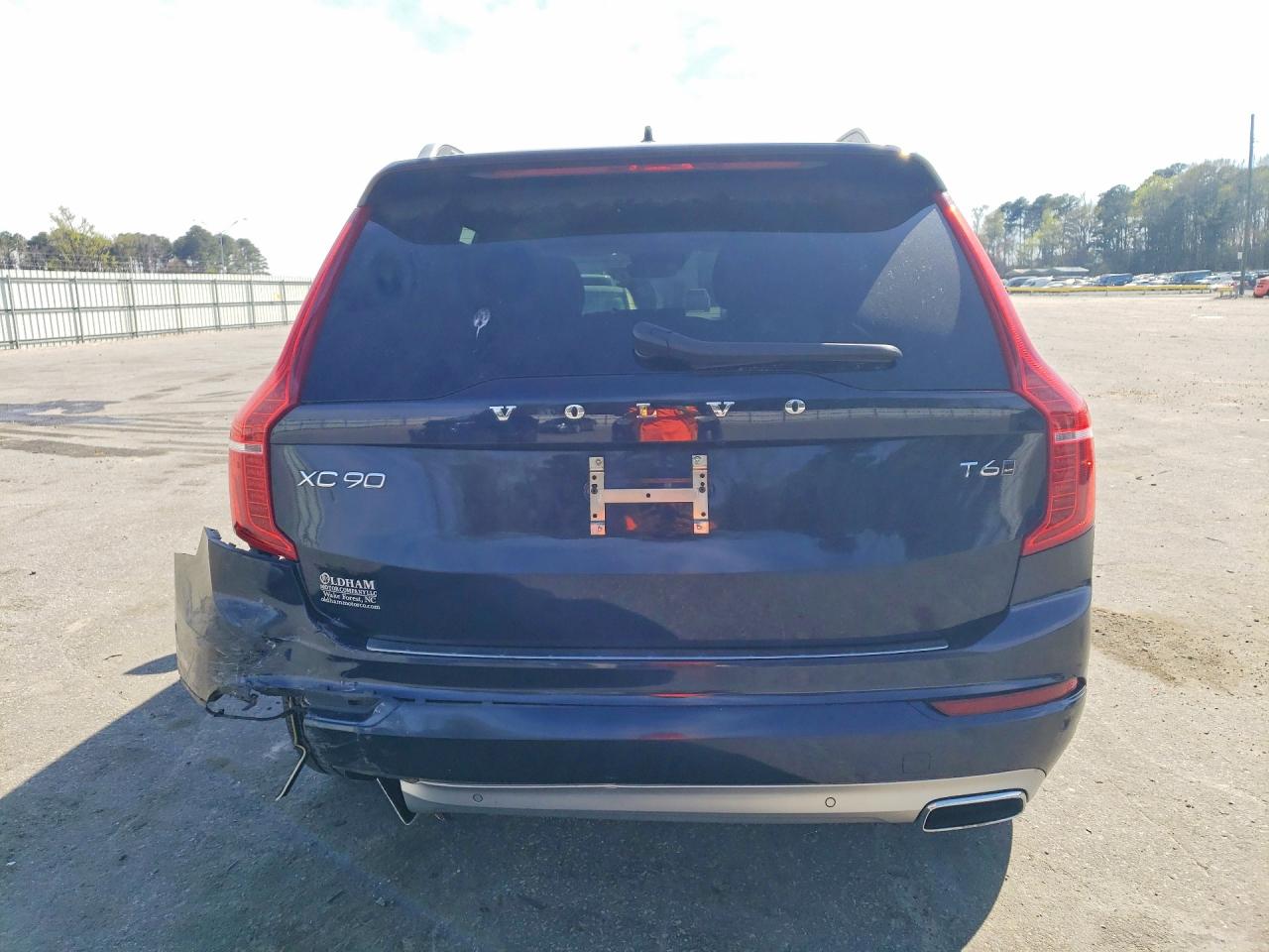 2019 VOLVO XC90 T6 MOMENTUM photo 16