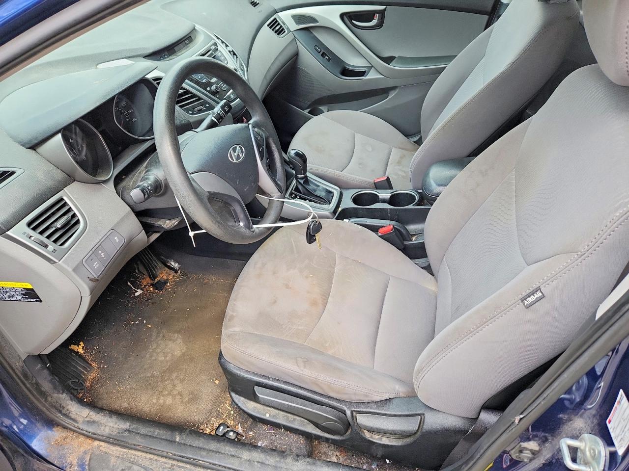 2015 HYUNDAI ELANTRA SE photo 13