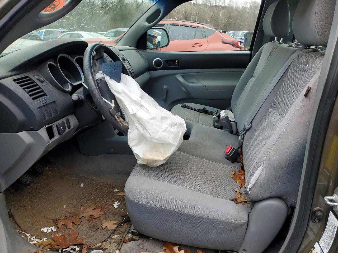 2009 TOYOTA TACOMA BASE photo 13