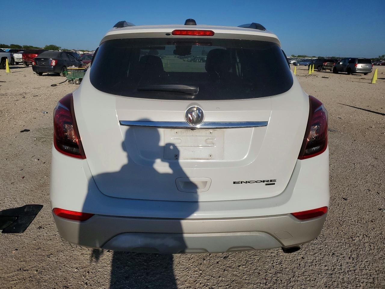 2020 BUICK ENCORE PREFERRED photo 11
