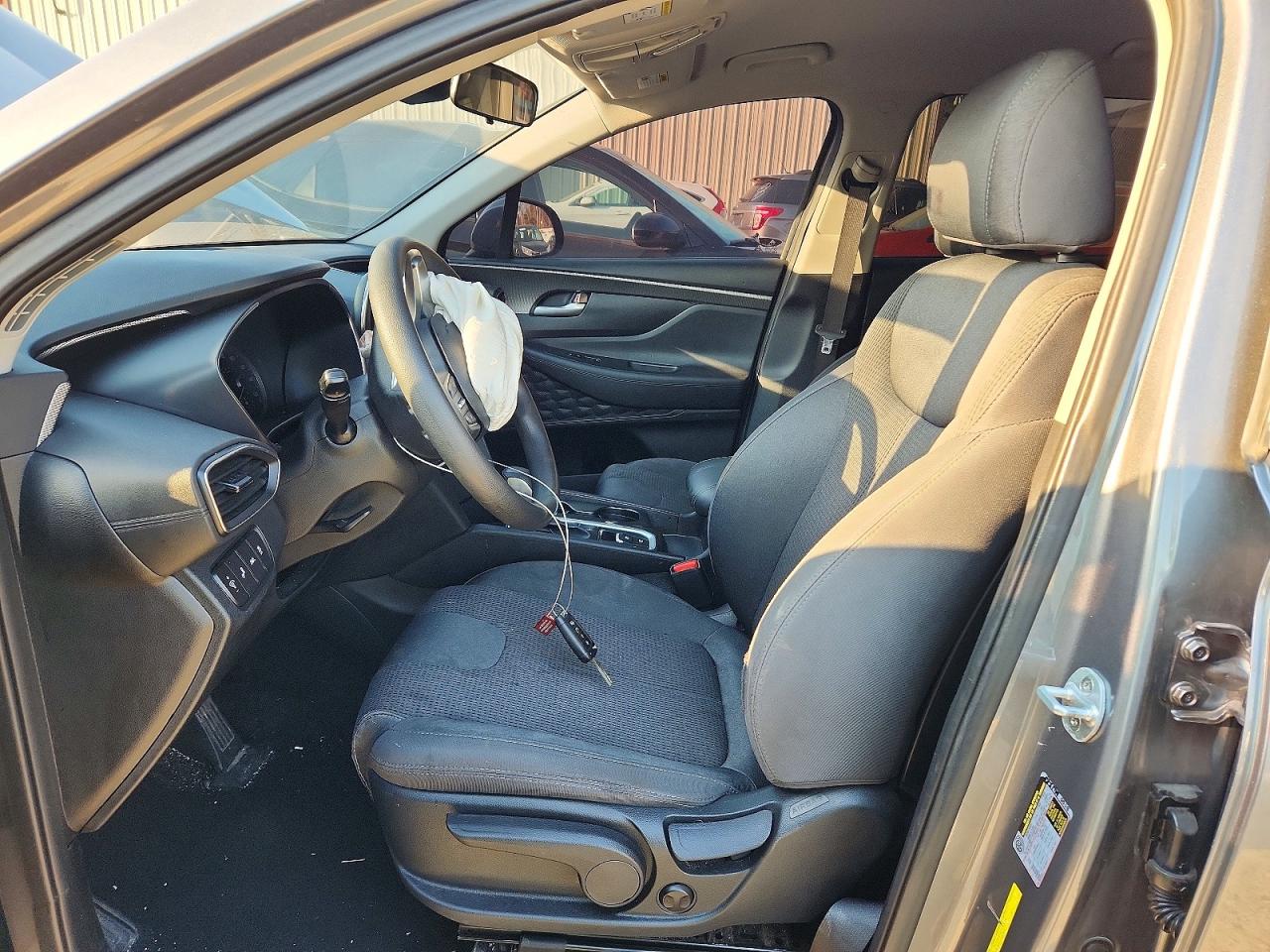 2019 HYUNDAI SANTA FE SE 2.4L photo 19