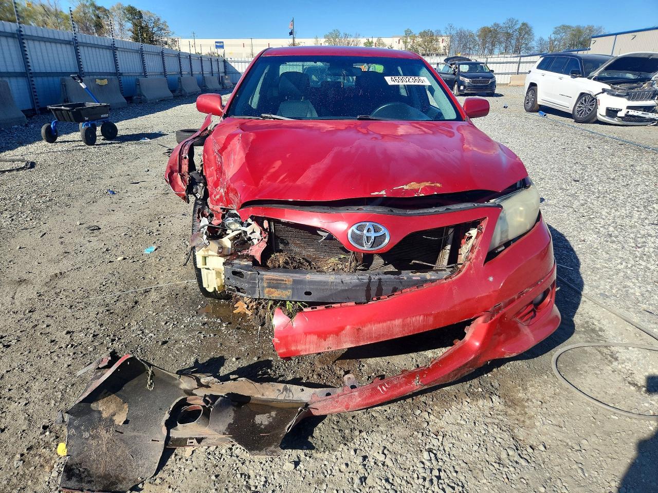 2010 TOYOTA CAMRY photo 9