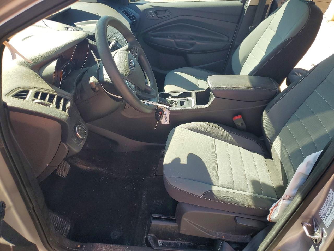2019 FORD ESCAPE S photo 19