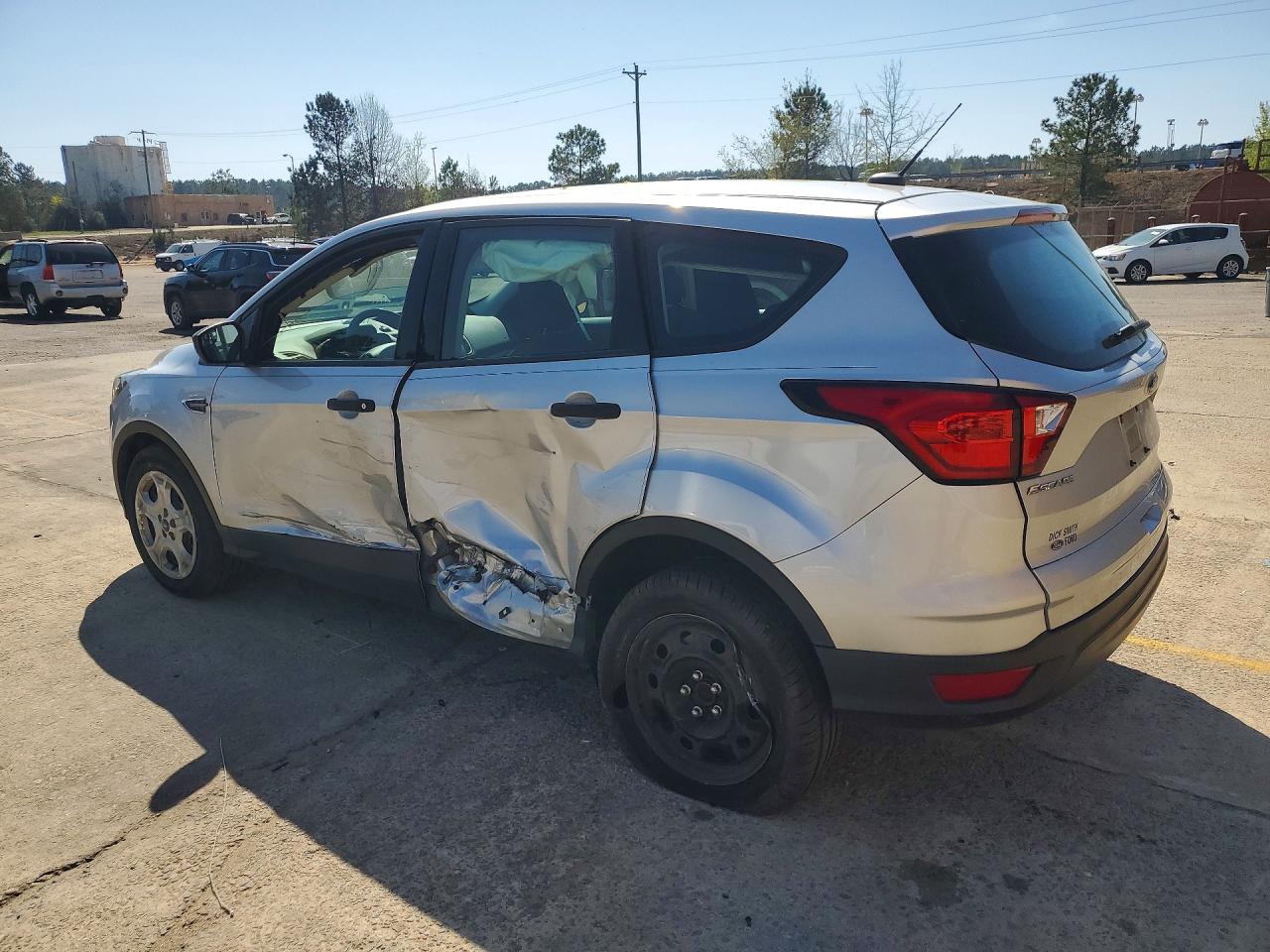 2019 FORD ESCAPE S photo 4