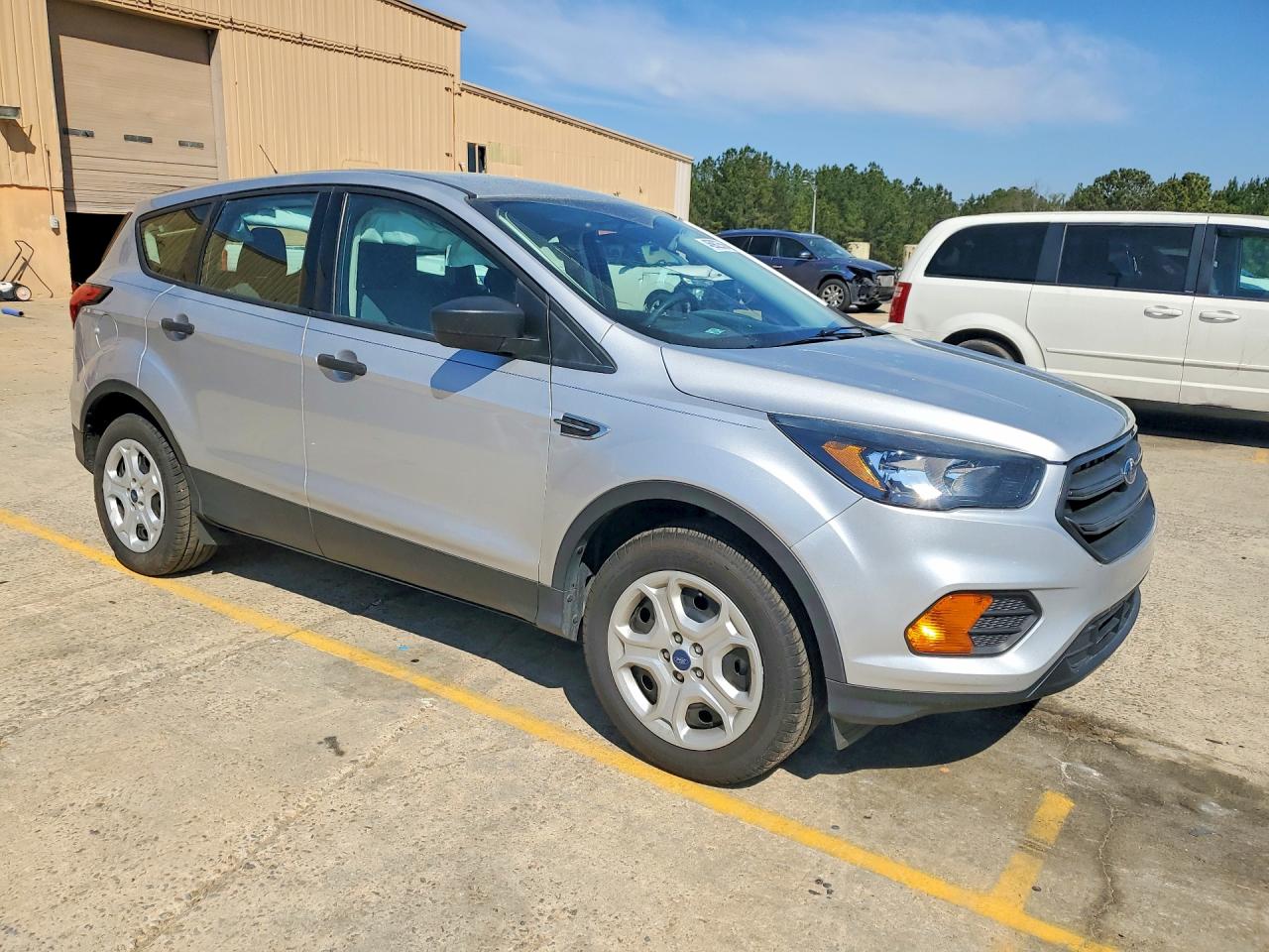 2019 FORD ESCAPE S photo 10