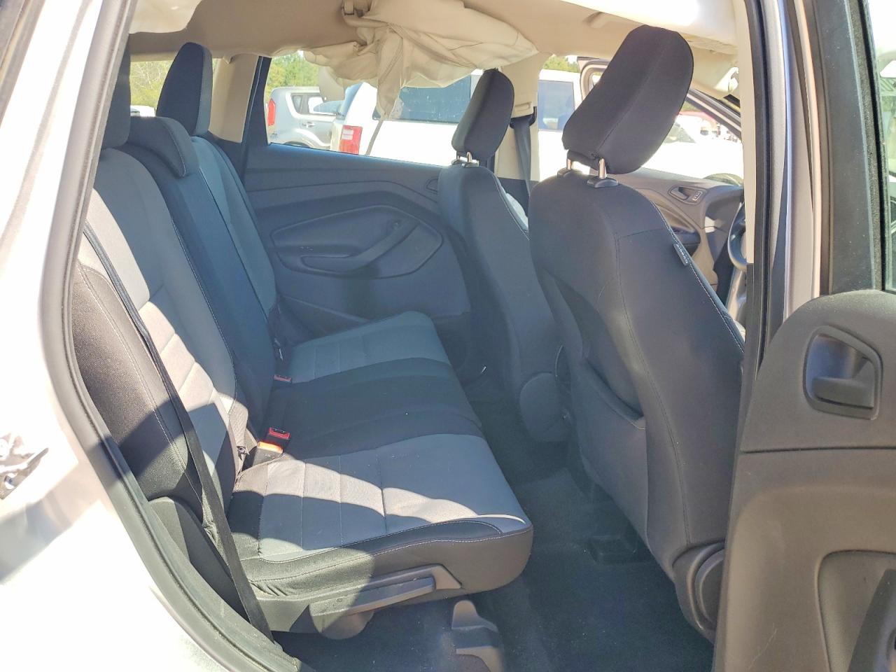 2019 FORD ESCAPE S photo 28