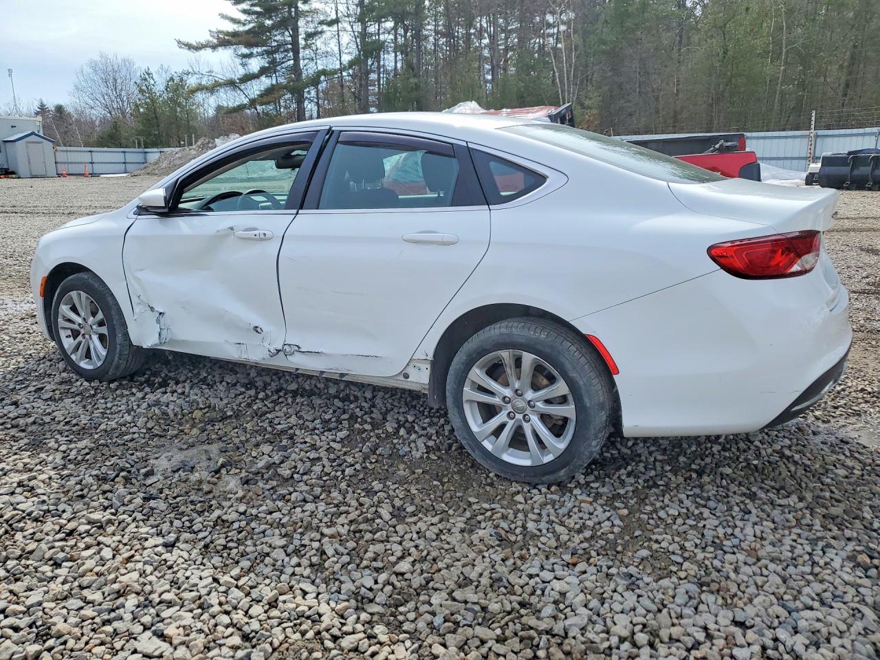 2015 CHRYSLER 200 LIMITED photo 4