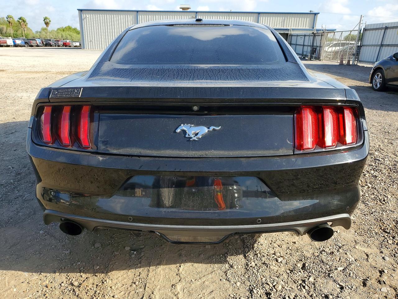 2016 FORD MUSTANG photo 16