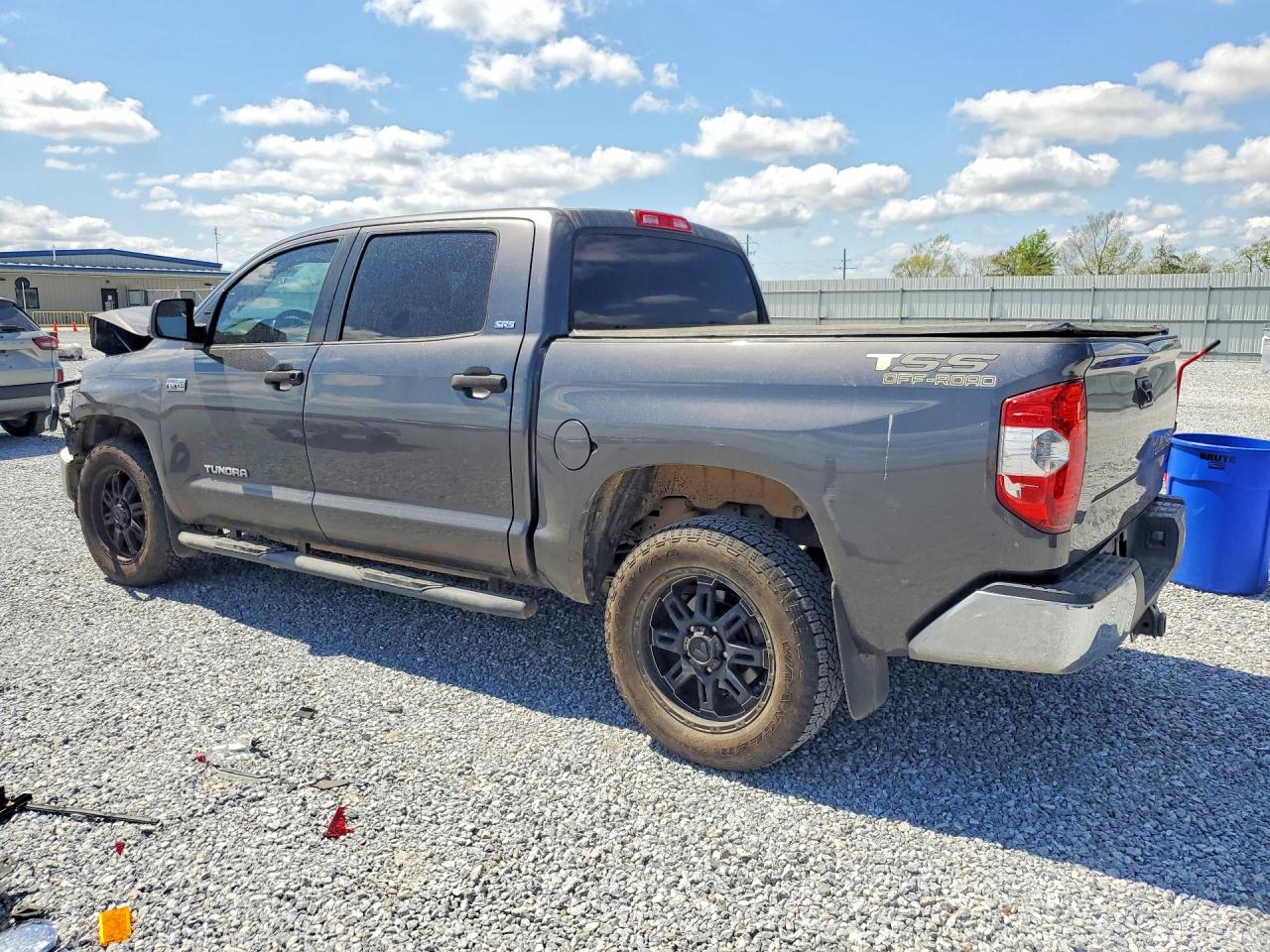 2014 TOYOTA TUNDRA SR5 photo 2