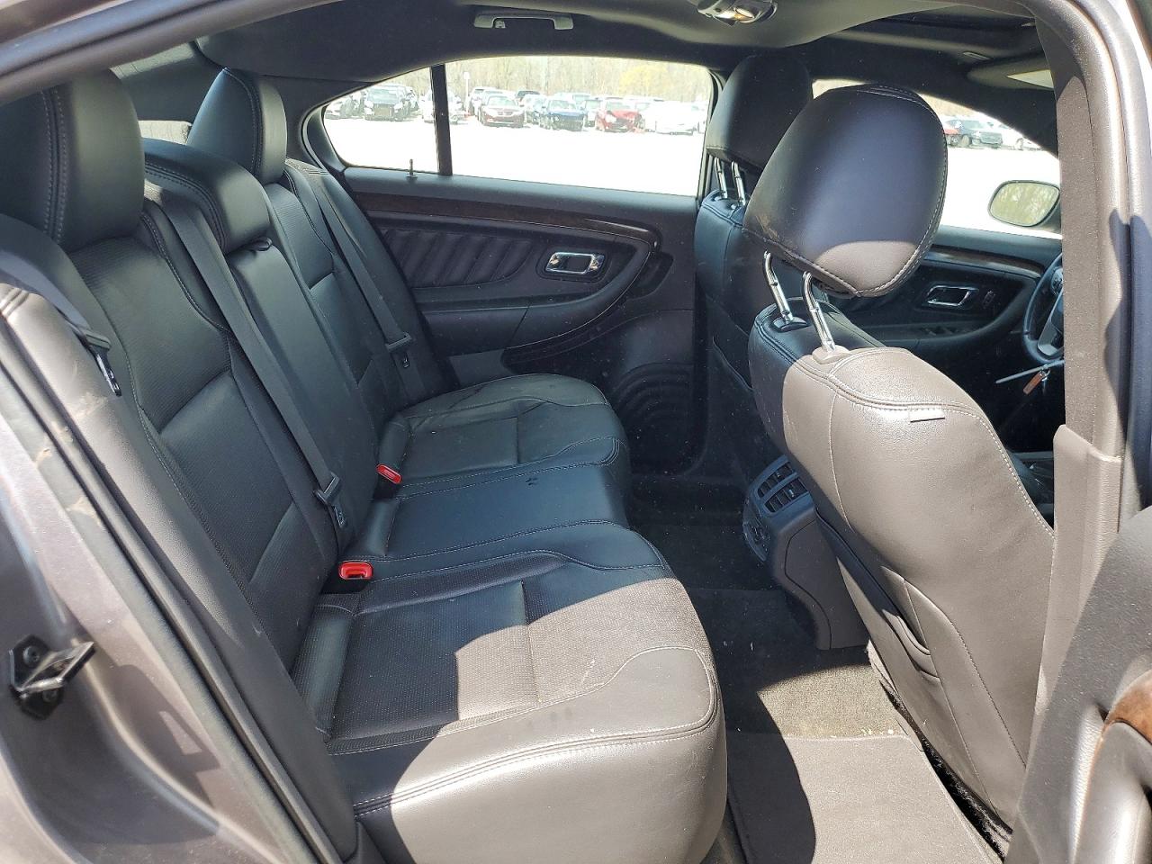 2014 FORD TAURUS LIMITED photo 28