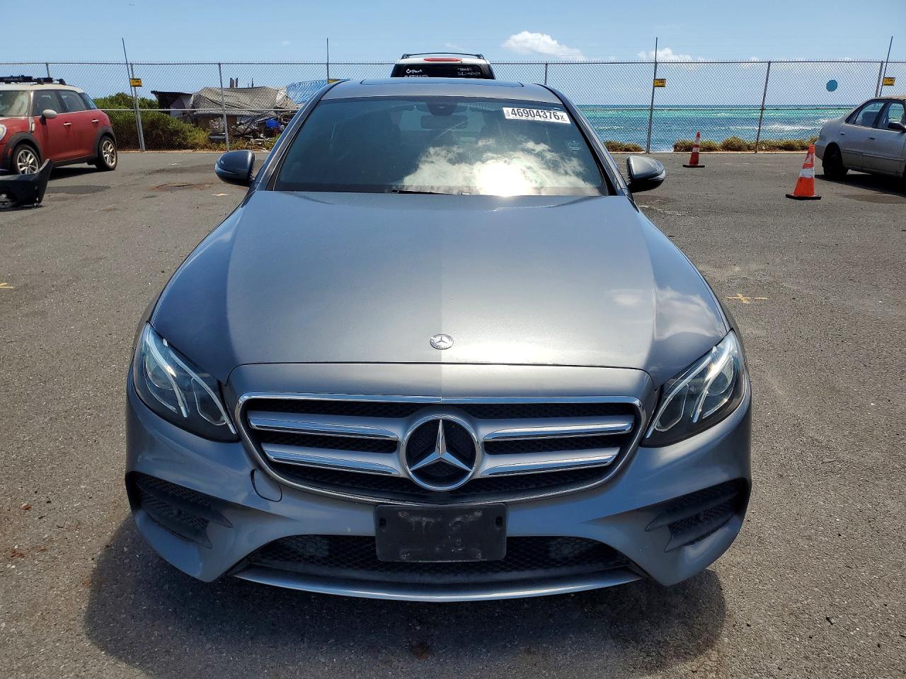 2017 MERCEDES-BENZ E 300 photo 9