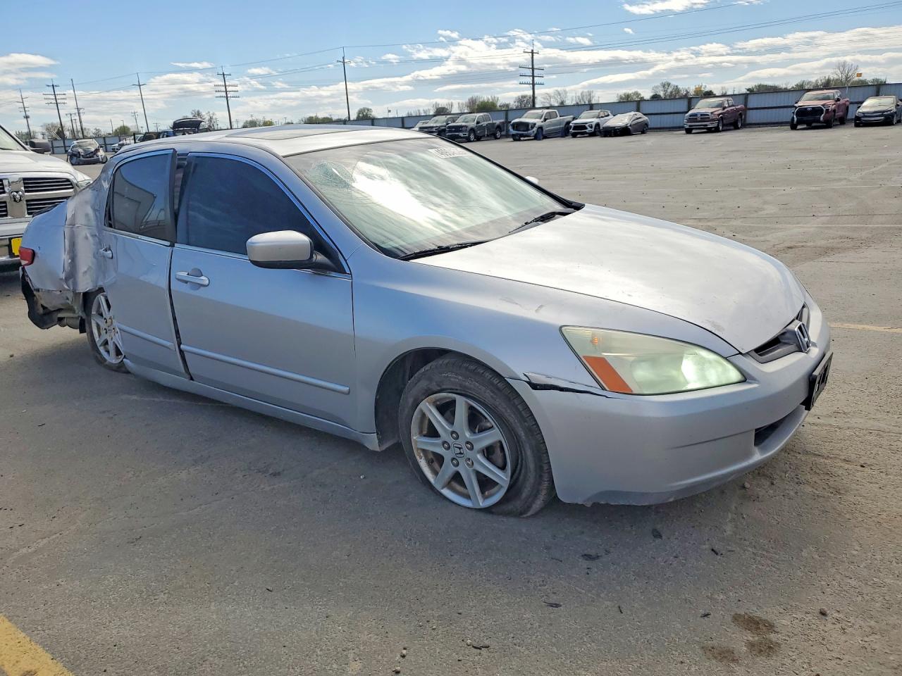 2004 HONDA ACCORD photo 7