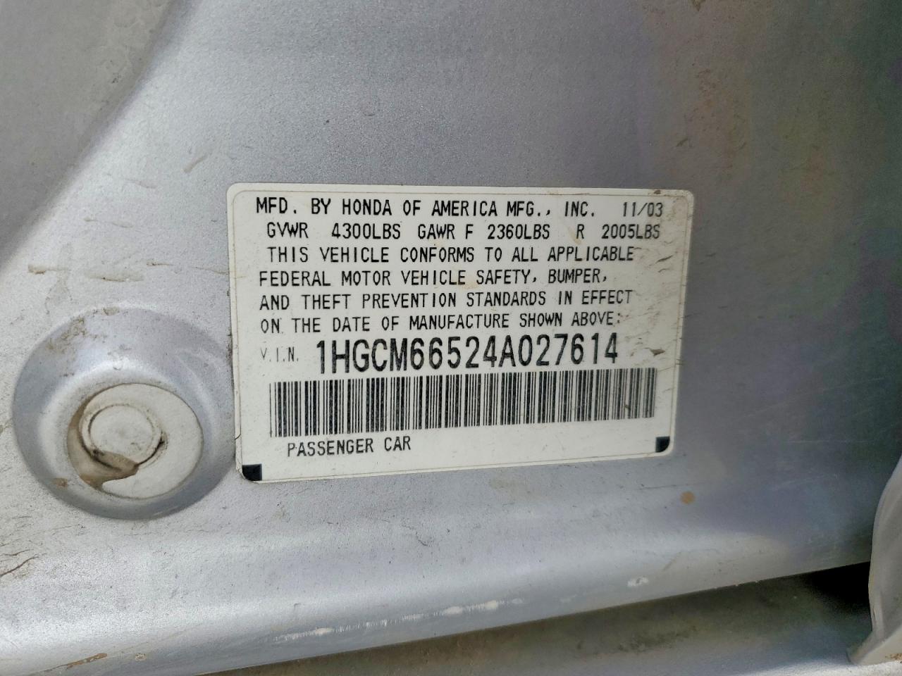 2004 HONDA ACCORD photo 23