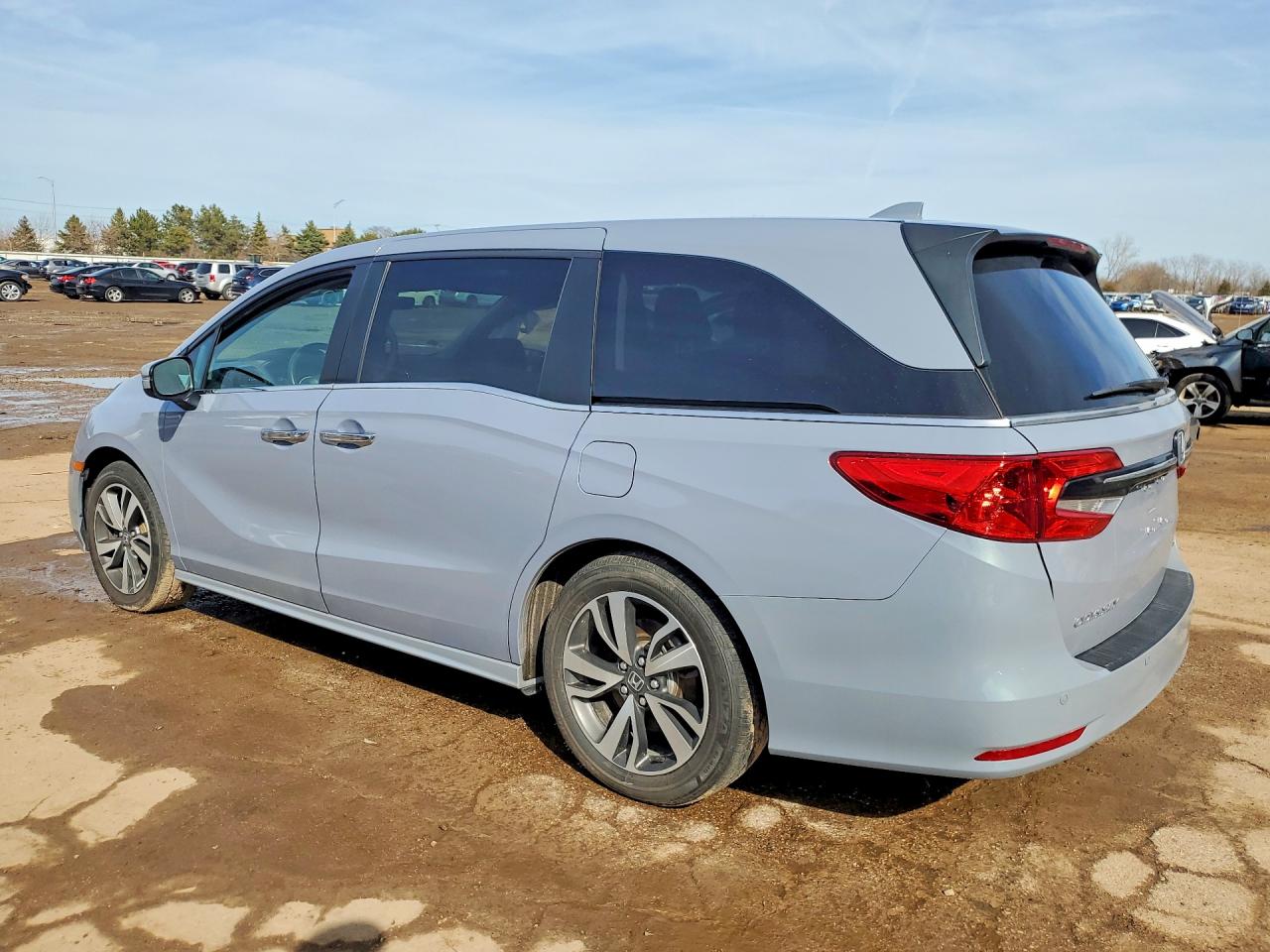 2023 HONDA ODYSSEY TOURING photo 3