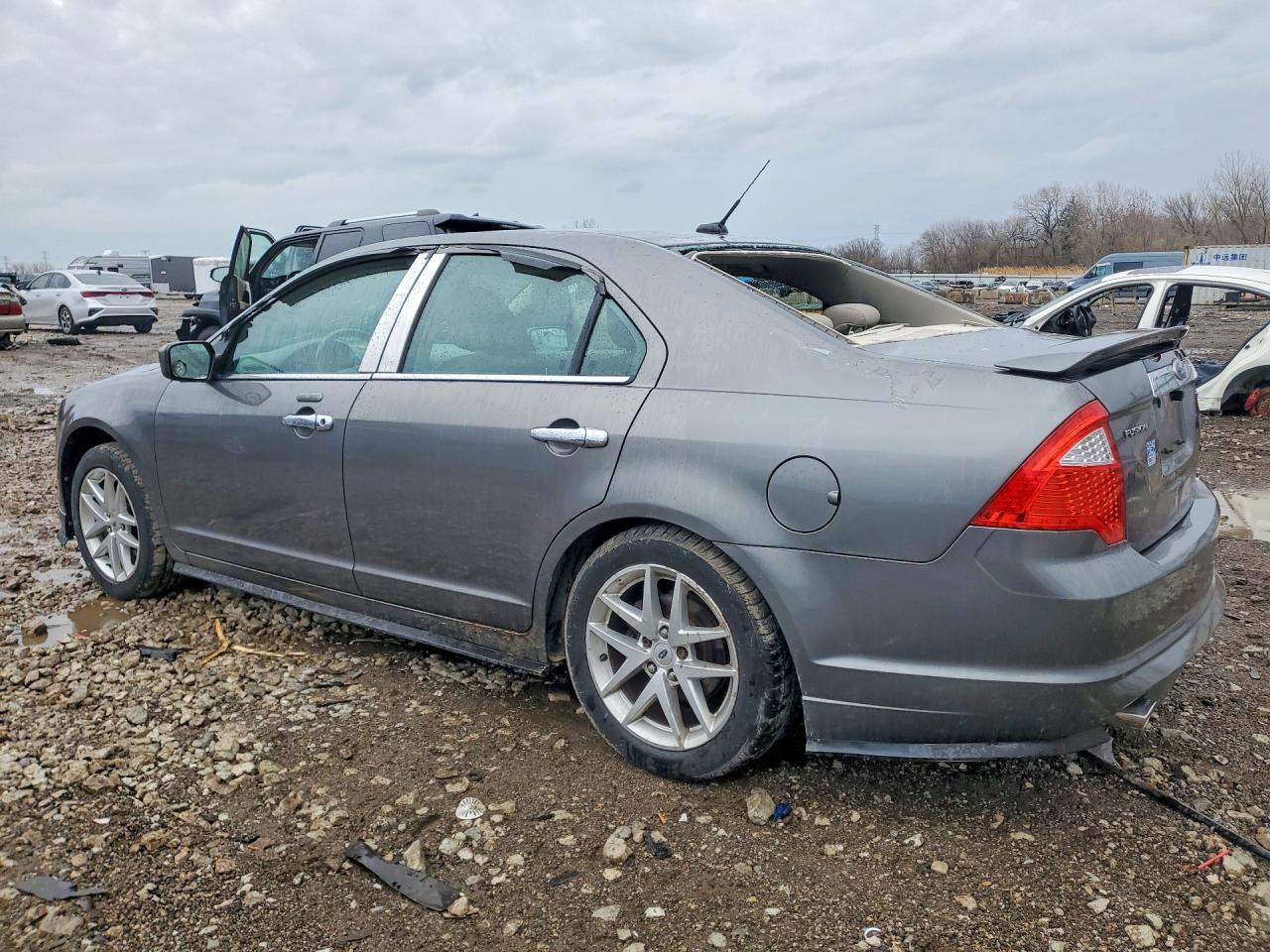 2010 FORD FUSION SEL photo 3