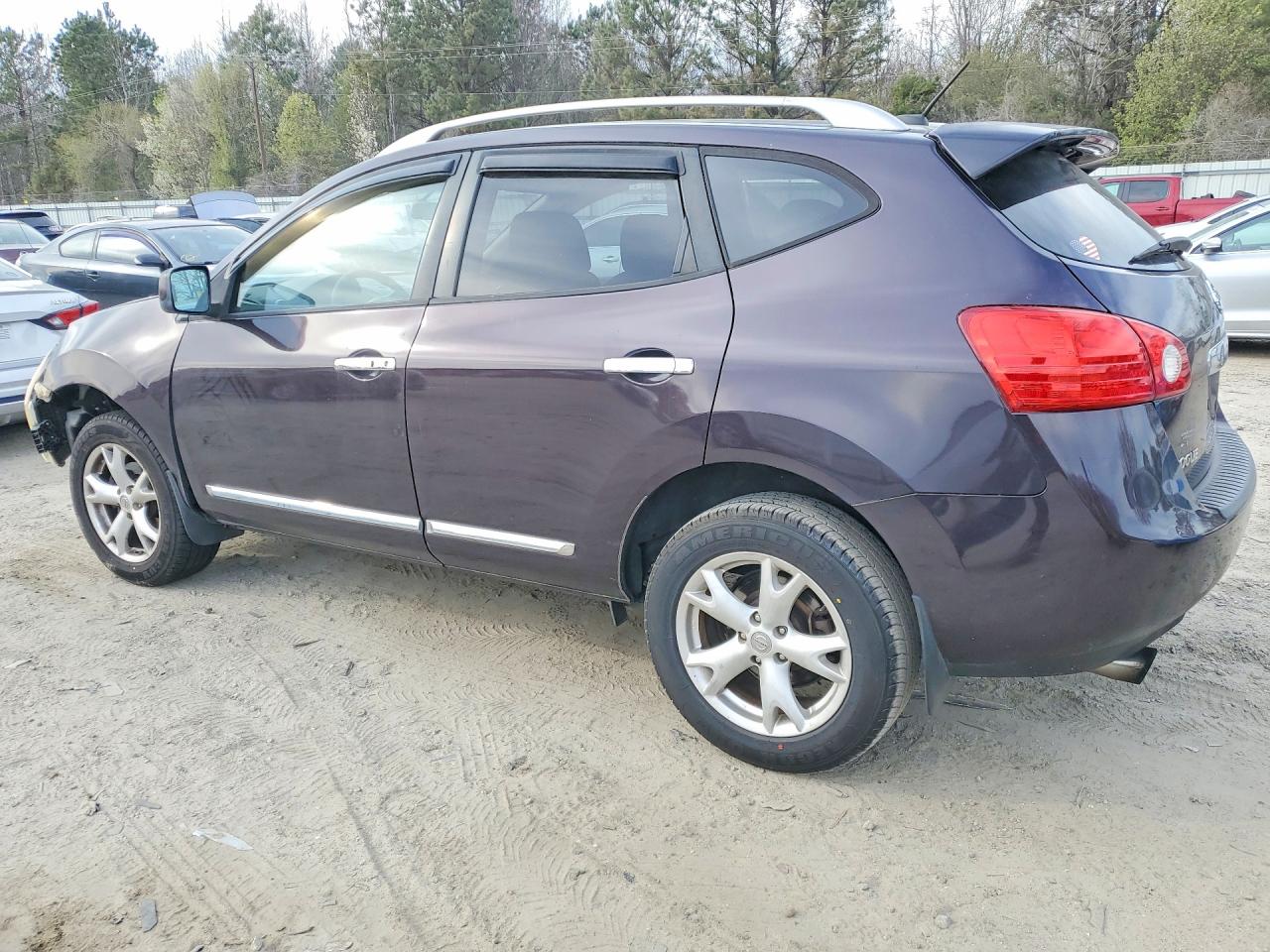 2011 NISSAN ROGUE S photo 3