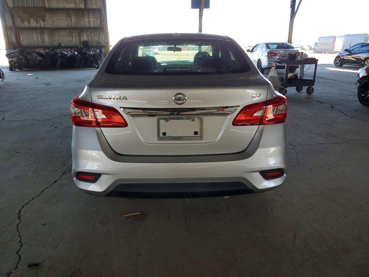 2018 NISSAN SENTRA S photo 6