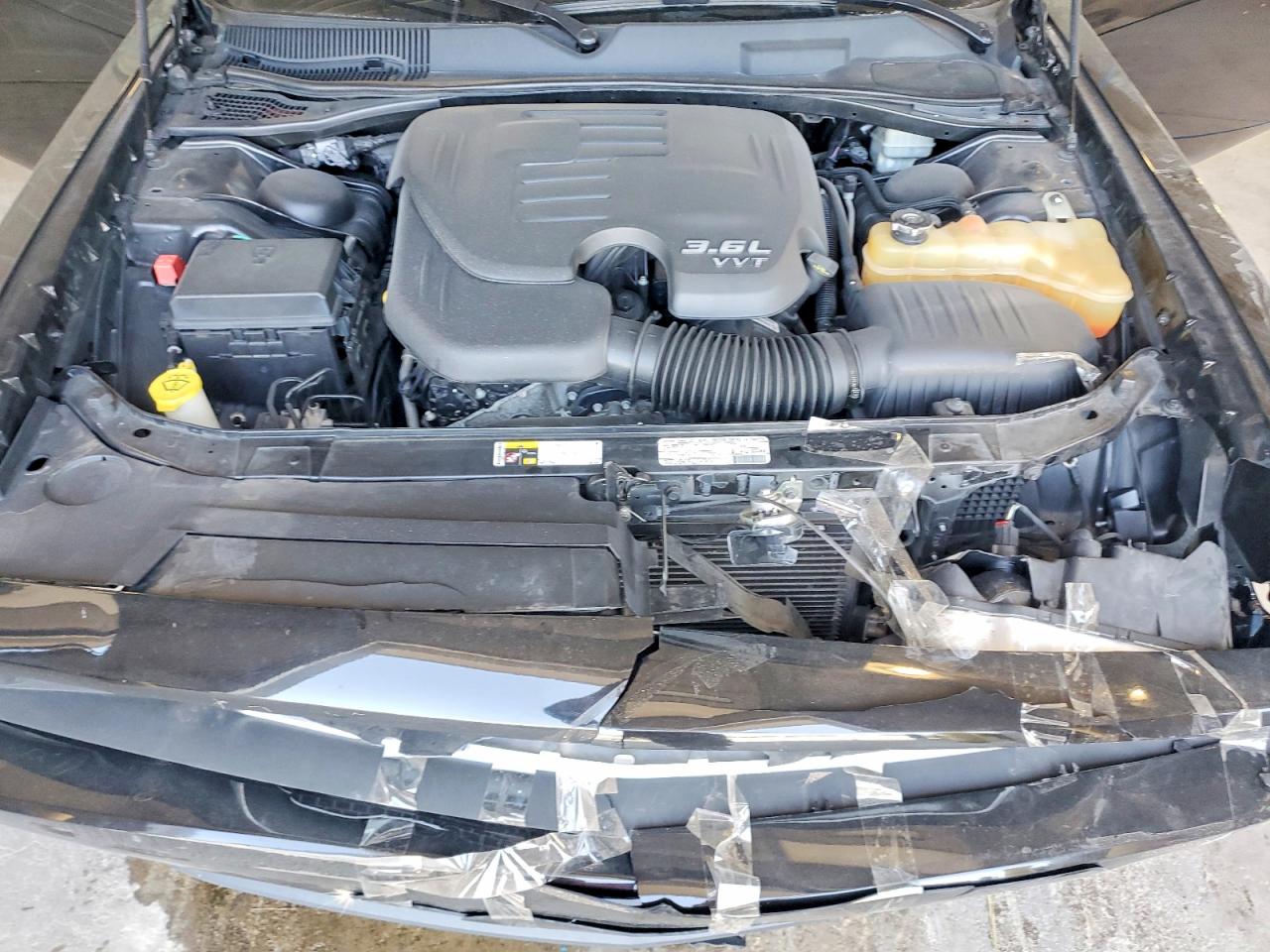 2013 DODGE CHALLENGER SXT photo 21