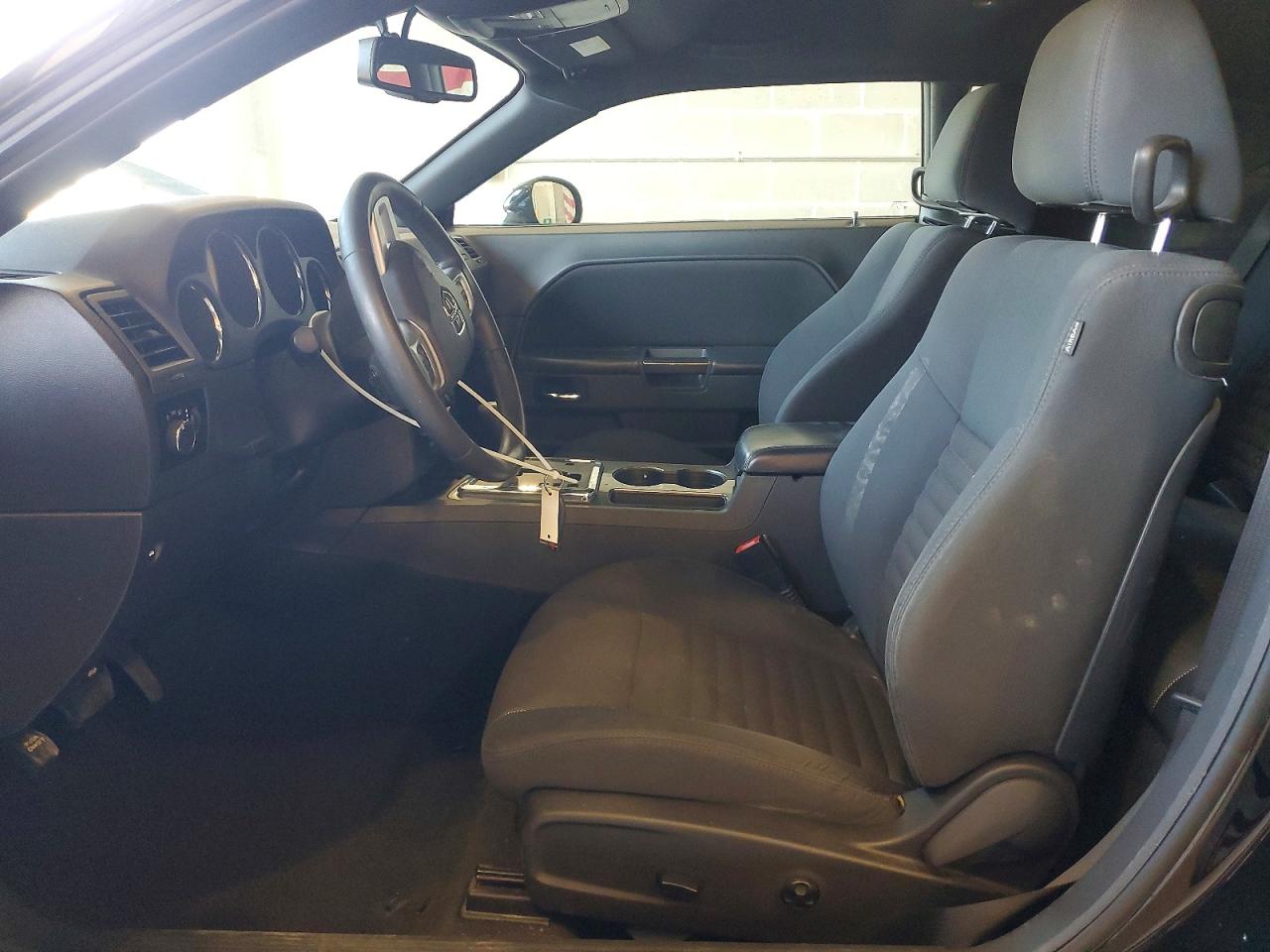 2013 DODGE CHALLENGER SXT photo 13