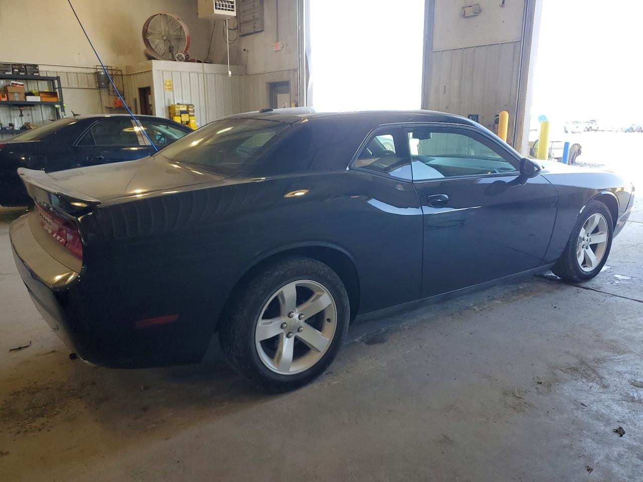 2013 DODGE CHALLENGER SXT photo 5