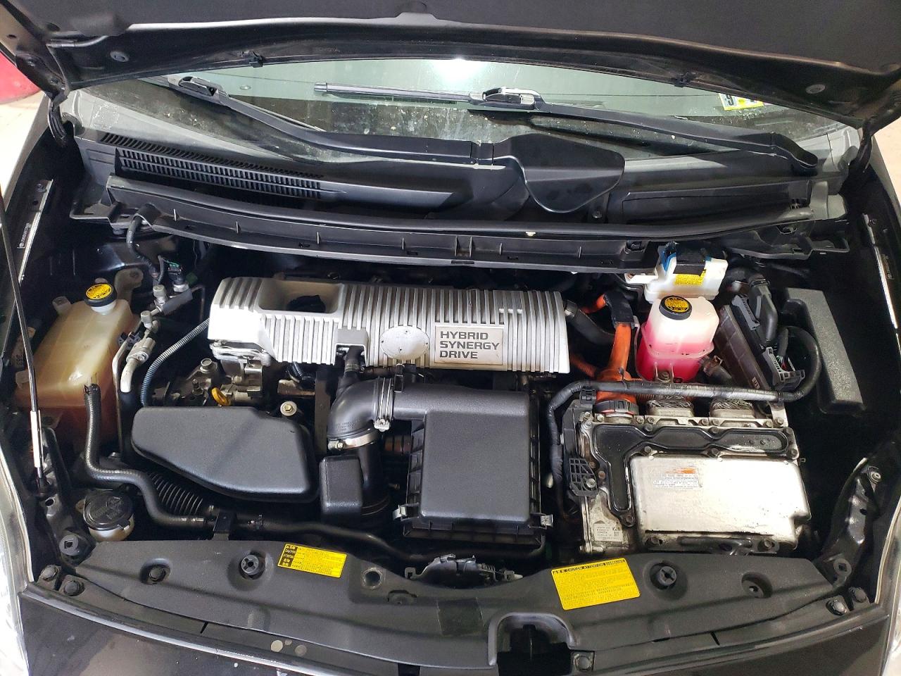2011 TOYOTA PRIUS TWO photo 21