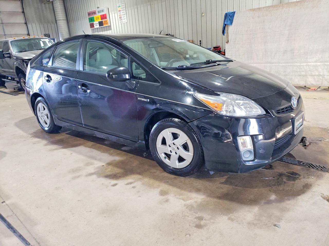 2011 TOYOTA PRIUS TWO photo 7