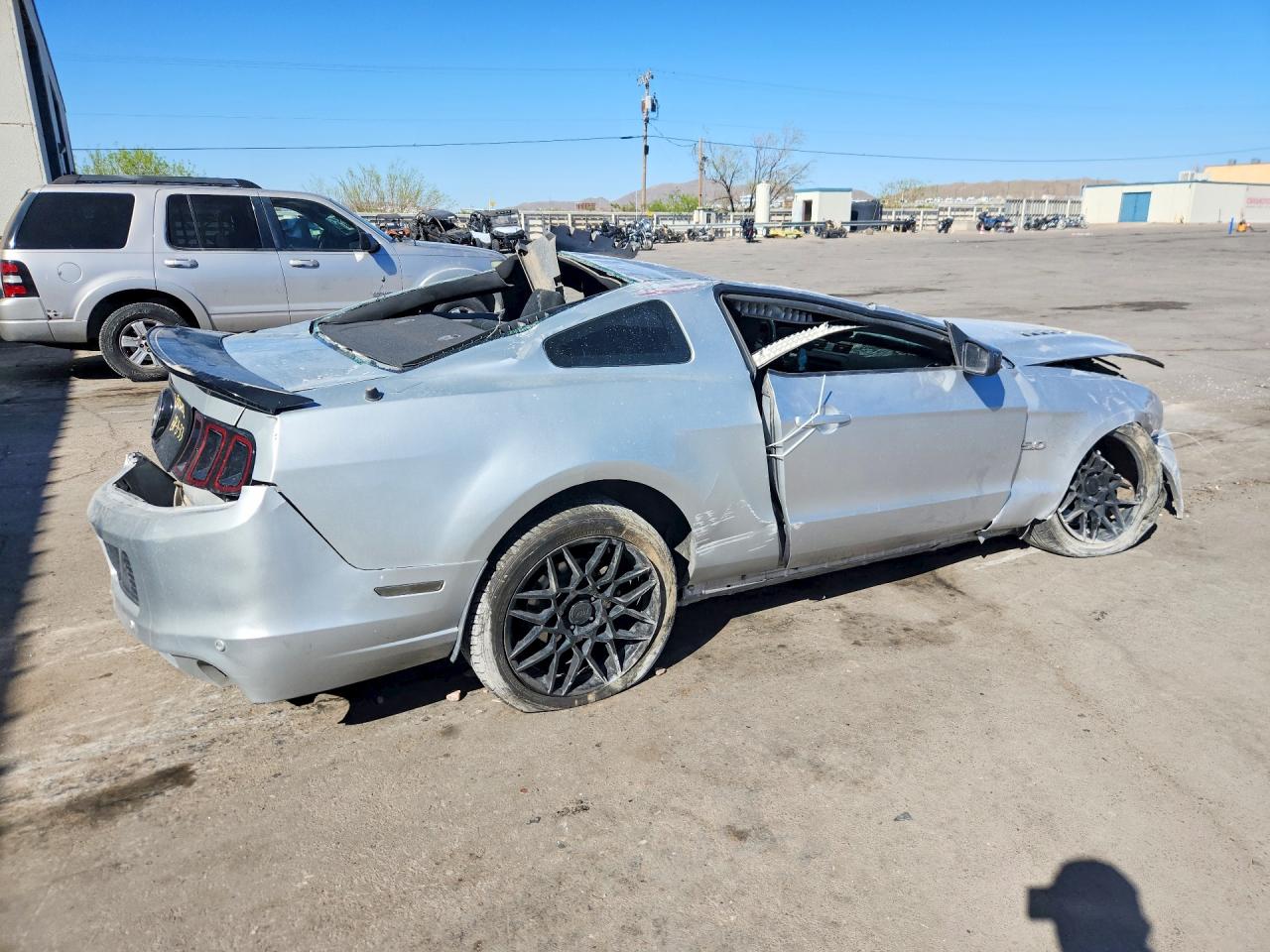 2014 FORD MUSTANG GT photo 3