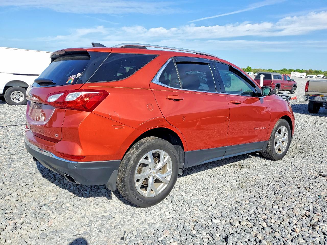 2020 CHEVROLET EQUINOX LT photo 3