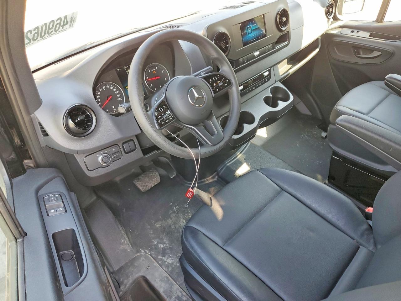 2024 MERCEDES-BENZ SPRINTER 2500 photo 8