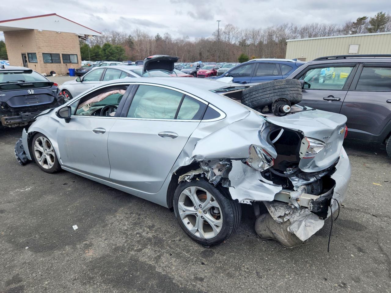 2016 CHEVROLET CRUZE PREMIER photo 4