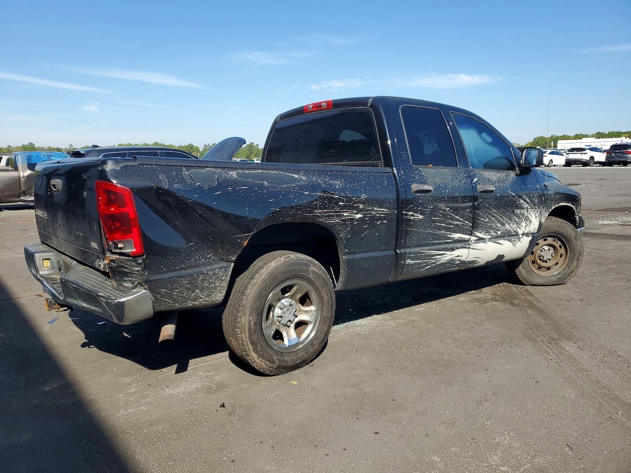 2004 DODGE RAM 1500 ST photo 3