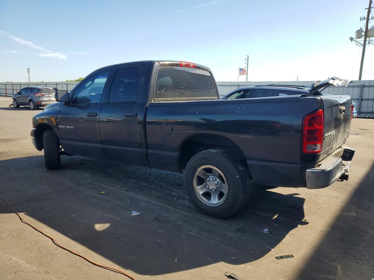 2004 DODGE RAM 1500 ST photo 2