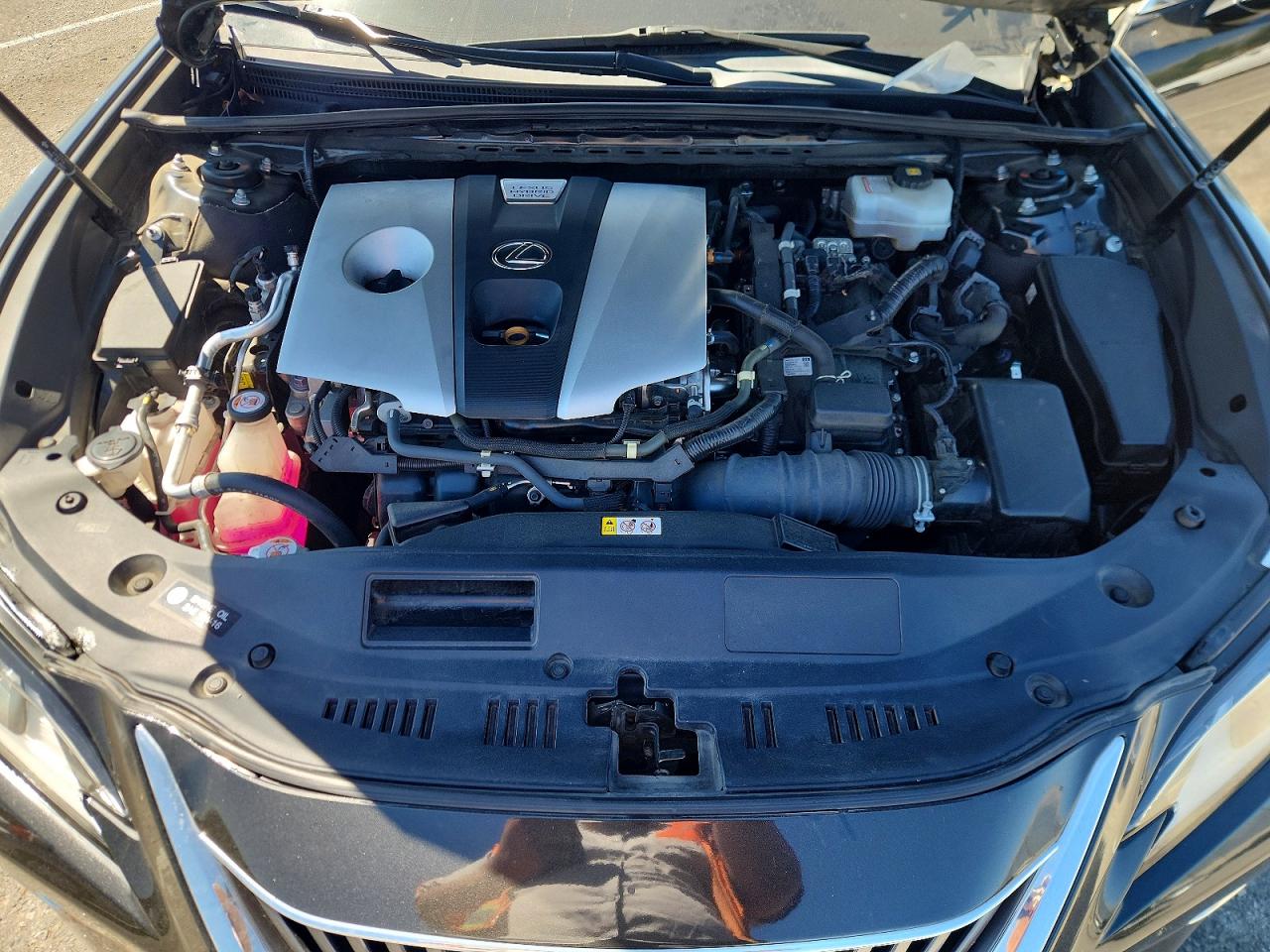 2019 LEXUS ES 300H photo 31
