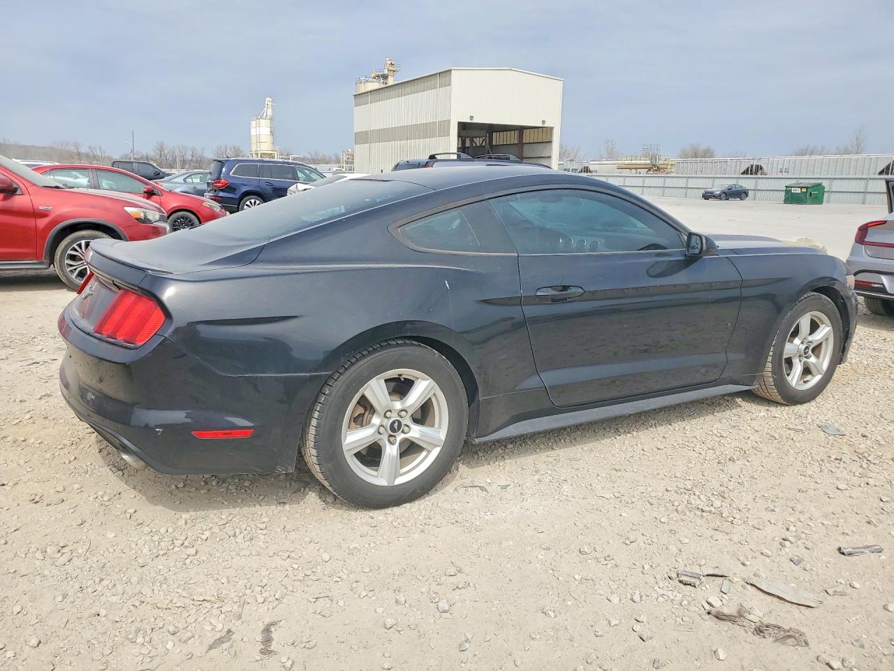 2015 FORD MUSTANG photo 5