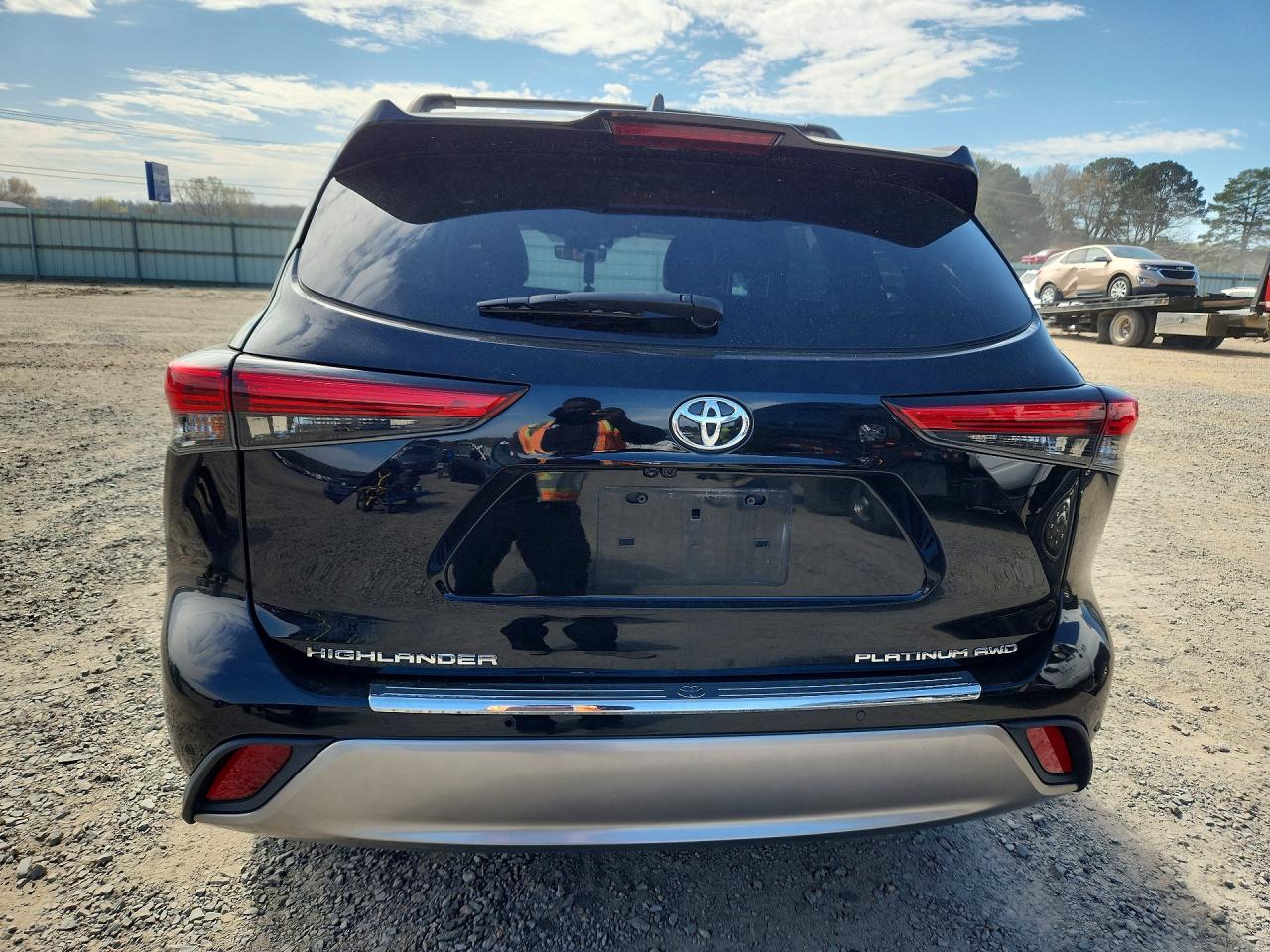 2021 TOYOTA HIGHLANDER PLATINUM photo 6