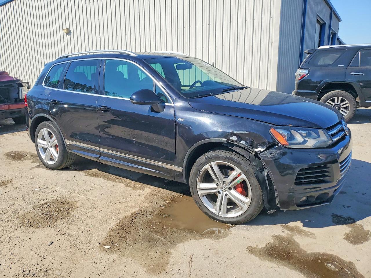 2014 VOLKSWAGEN TOUAREG TDI photo 7