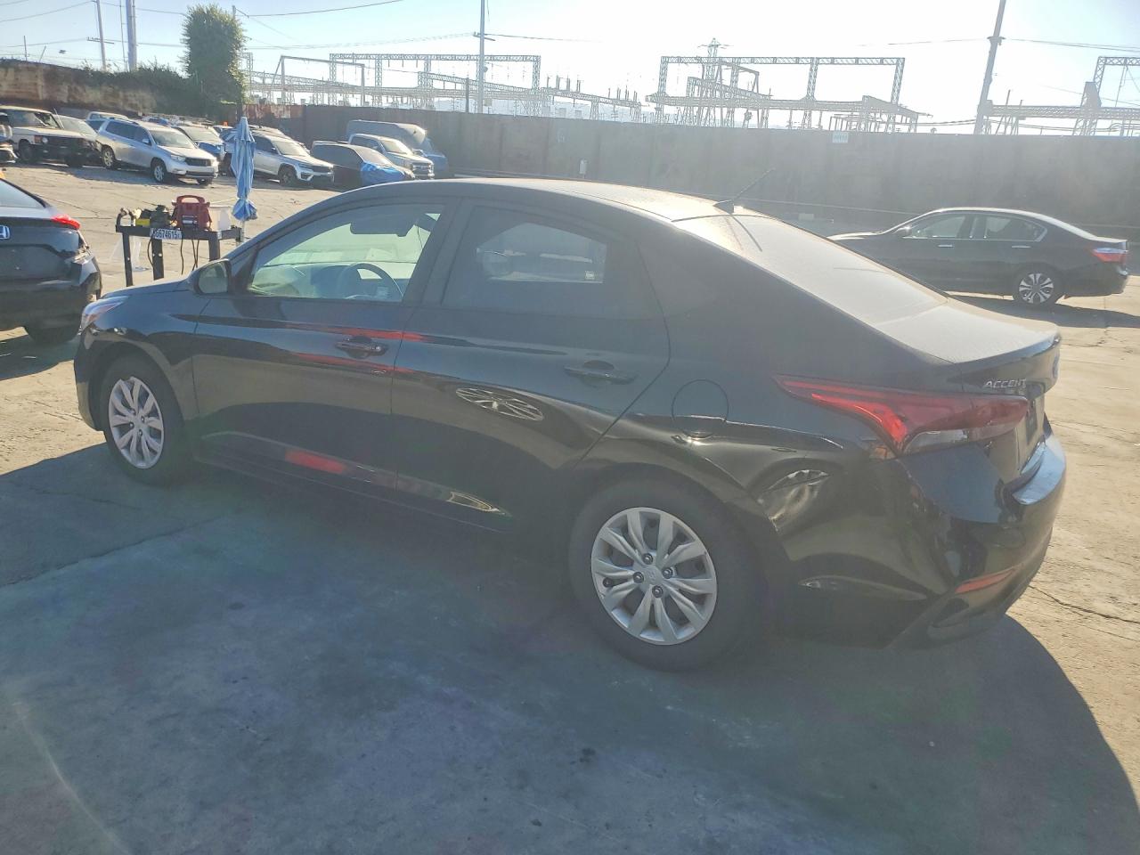 2019 HYUNDAI ACCENT SE photo 4