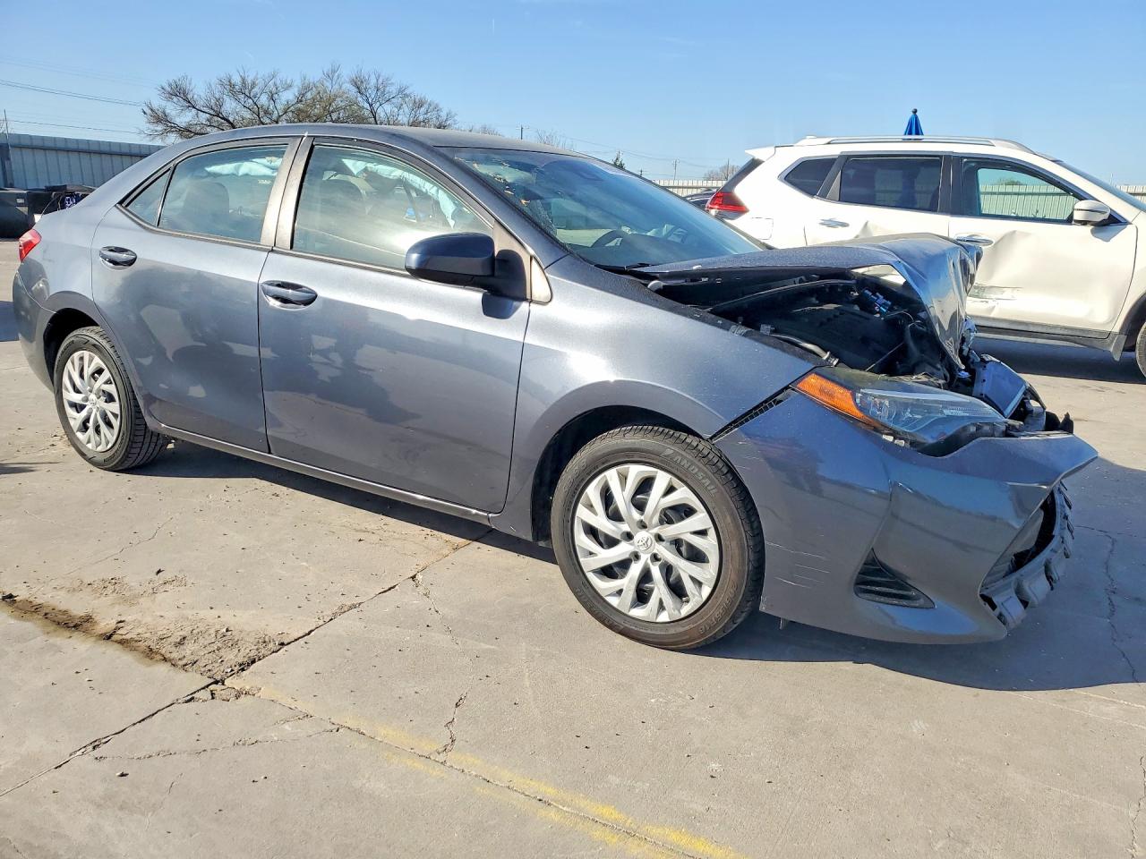 2019 TOYOTA COROLLA LE photo 7