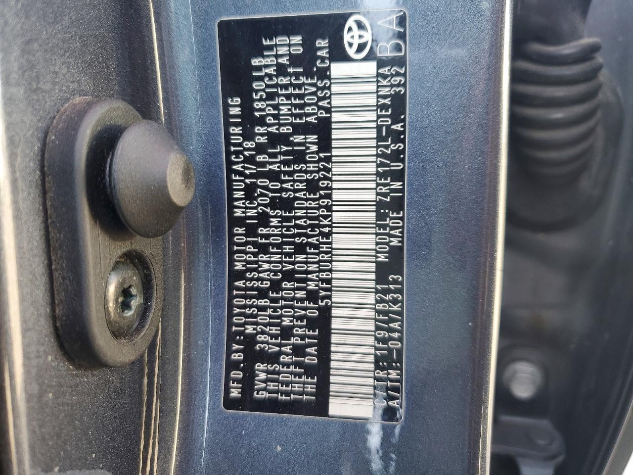 2019 TOYOTA COROLLA LE photo 23