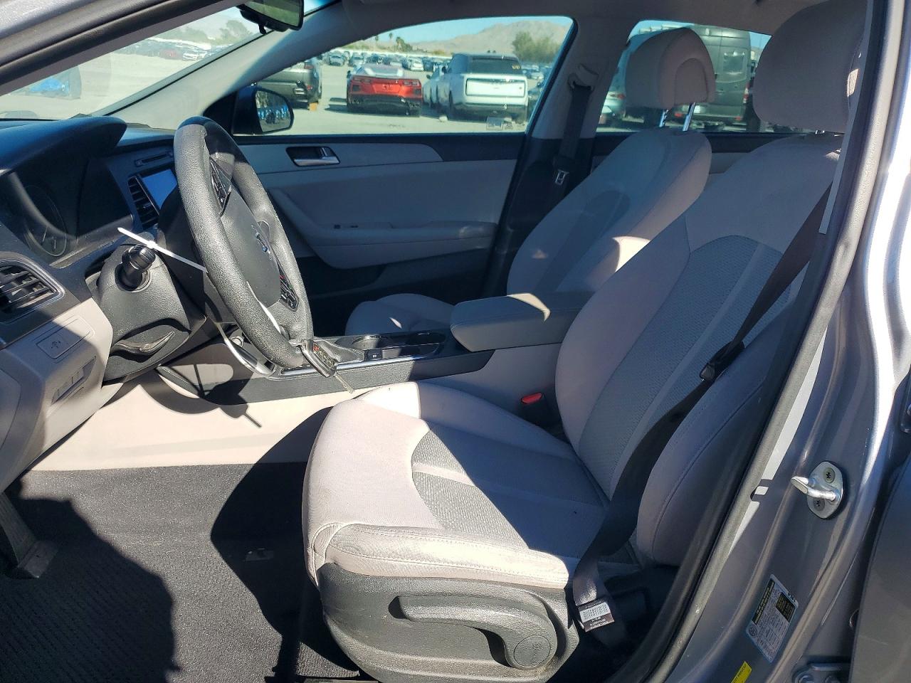 2016 HYUNDAI SONATA SE photo 7