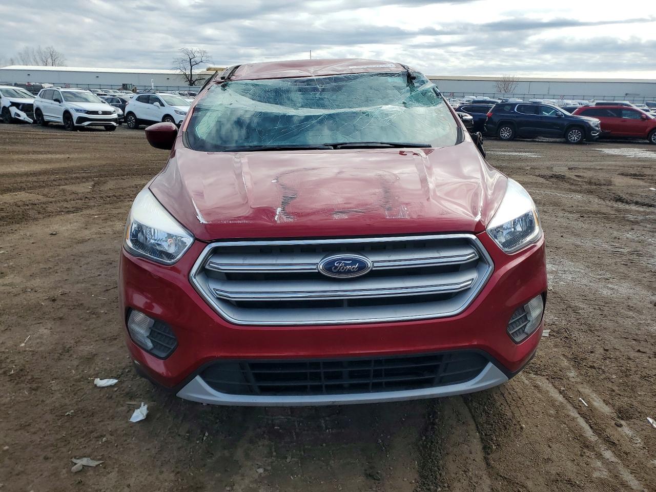 2019 FORD ESCAPE SE photo 9