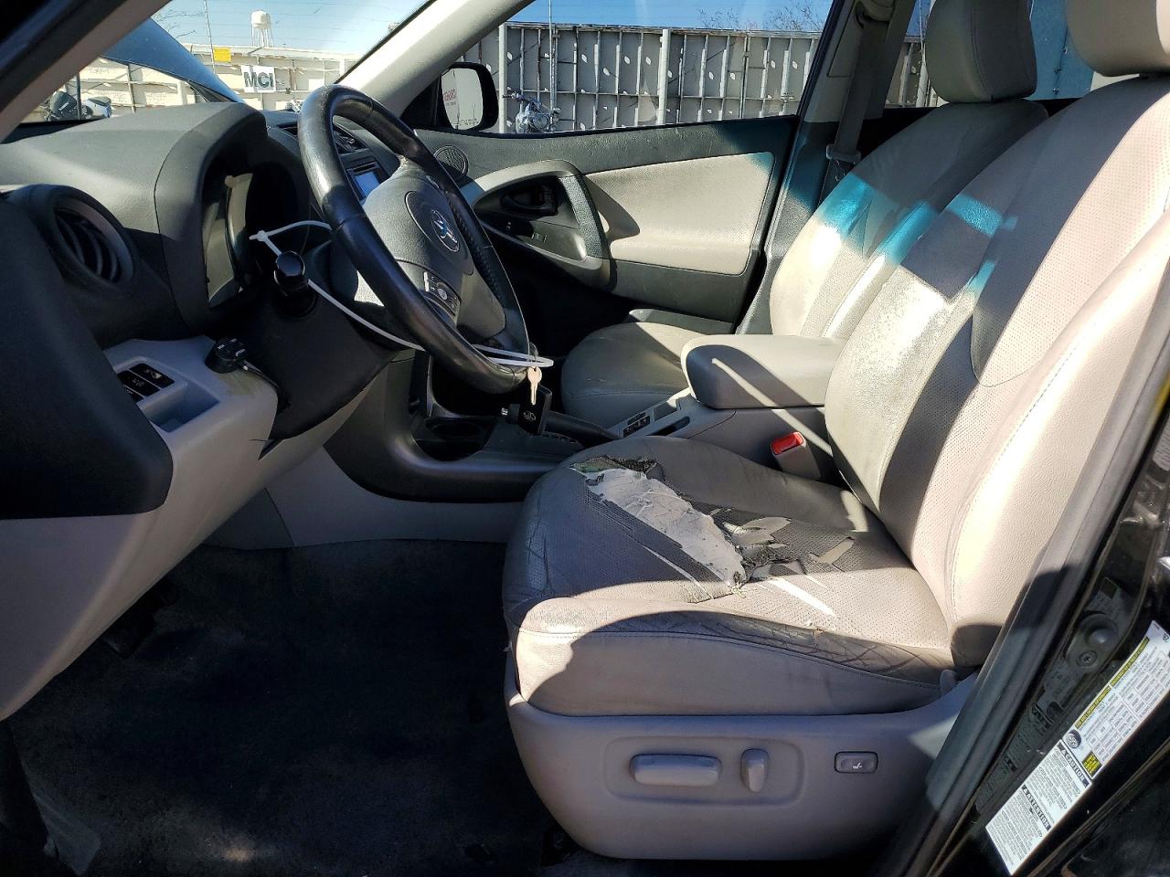 2010 TOYOTA RAV4 LIMITED photo 13
